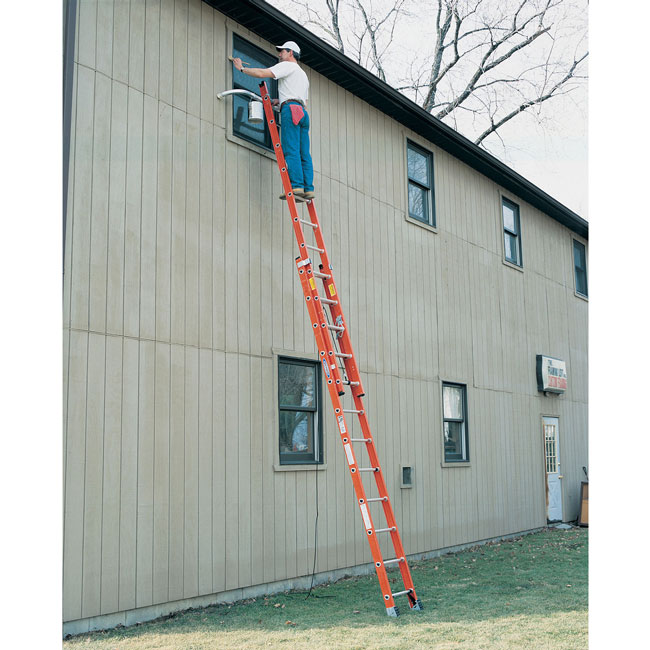 Werner Fiberglass D-Rung 16 Foot Extension Ladder Type IA